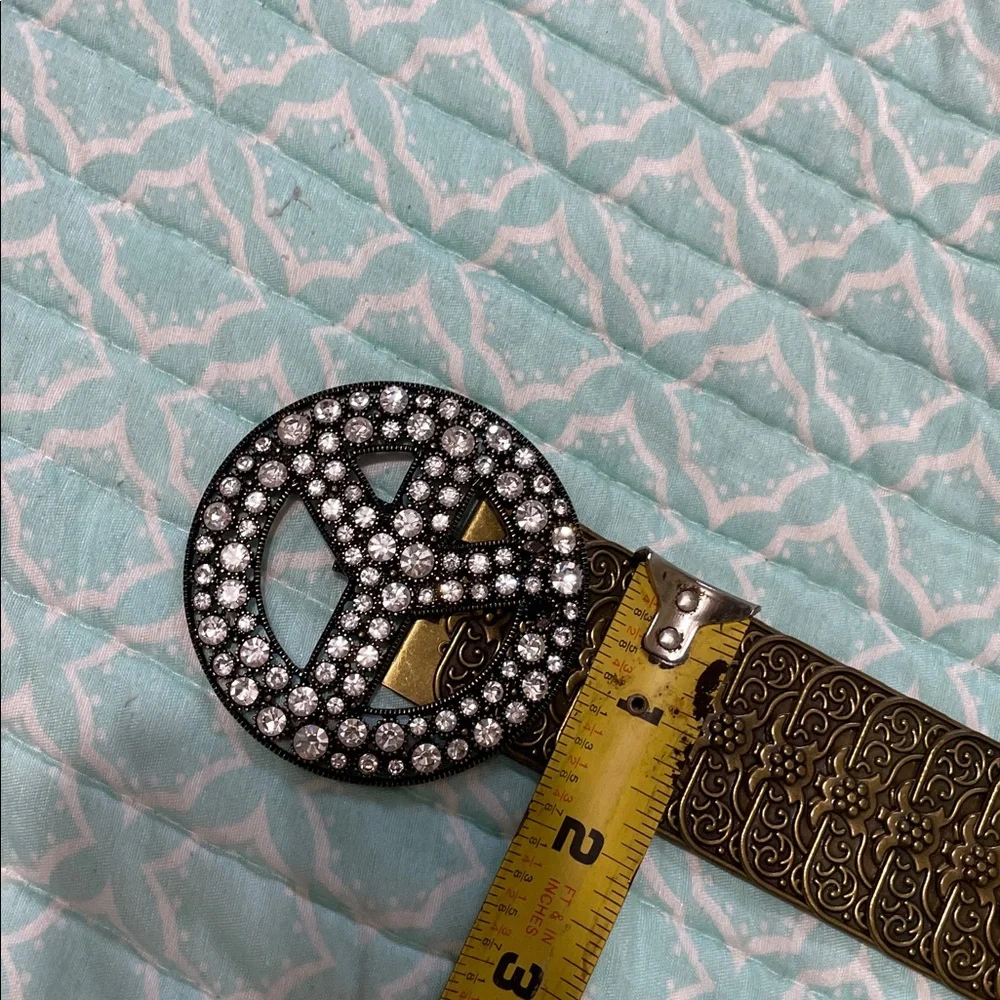 Rhinestone peace, sign, gold chain belt